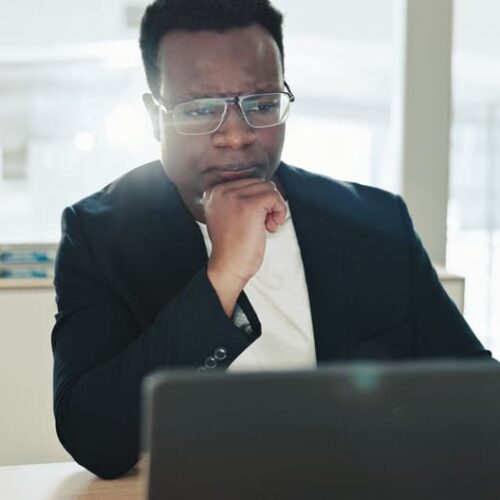 Explore independent english news outlets for fresh content